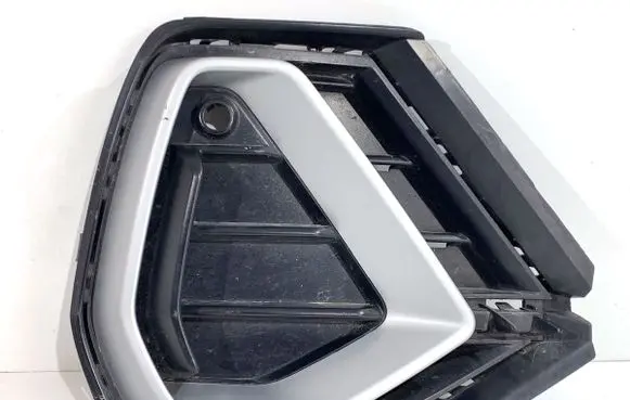 Audi Q3 F3 Front bumper lower grill 83A807682D