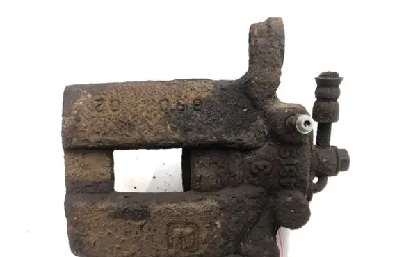 Nissan Qashqai Rear brake caliper