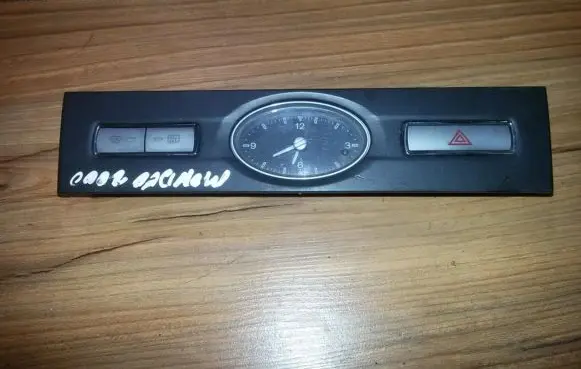 Ford Mondeo Mk III Hazard light switch 4s7t13a350ac