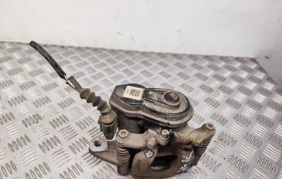 Nissan Qashqai Rear brake caliper