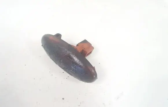 Nissan Almera Tino Front fender indicator light 6R01458 6R-01458