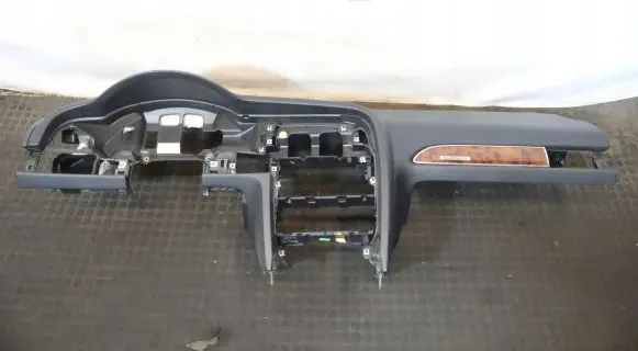 Audi A6 S6 C6 4F Dashboard