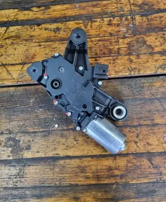 BMW 3 F30 F35 F31 Rear window wiper motor 7213233 0390201213