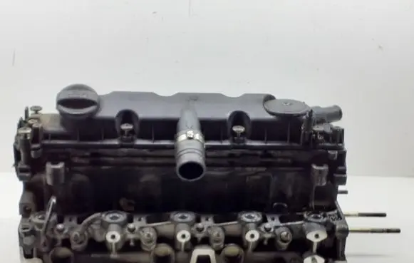 Peugeot 307 Engine head 963496010