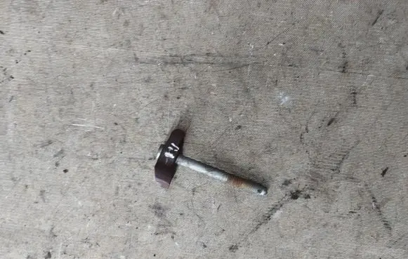 Ford S-MAX Fuel Injector clamp holder 