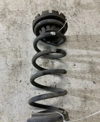 Renault Latitude (L70) Rear coil spring