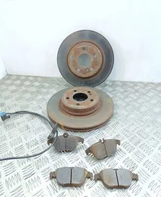 Mercedes-Benz E C207 W207 Rear brake disc