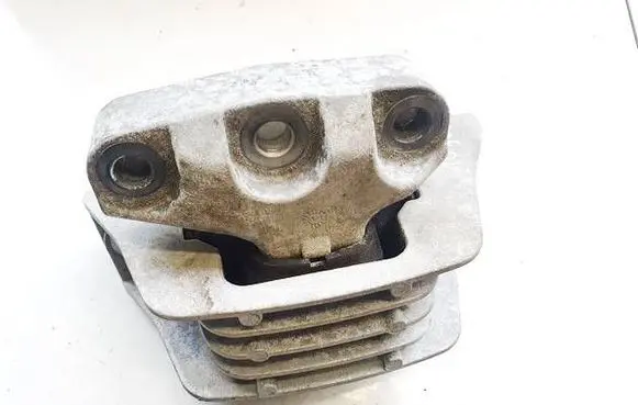 MG HS Engine mount bracket p10012610
