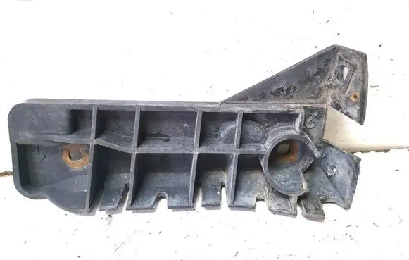 Audi A4 S4 B6 8E 8H Front bumper mounting bracket 8E0807284A