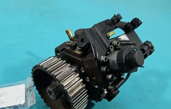 Peugeot 207 Fuel injection high pressure pump 0445010102 IMPRK1541602