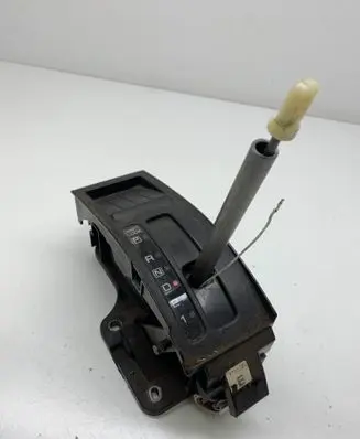 Nissan Pathfinder R50 Gear shifter/selector