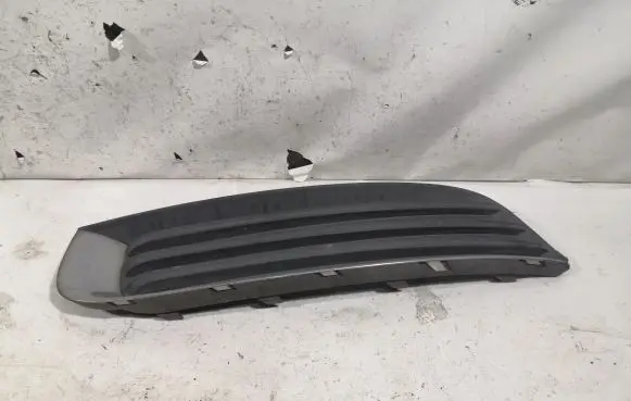 Opel Insignia A Front bumper lower grill 13264445