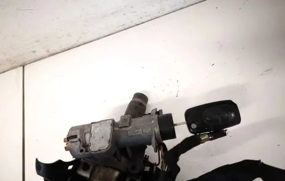 Volkswagen Golf IV Ignition lock
