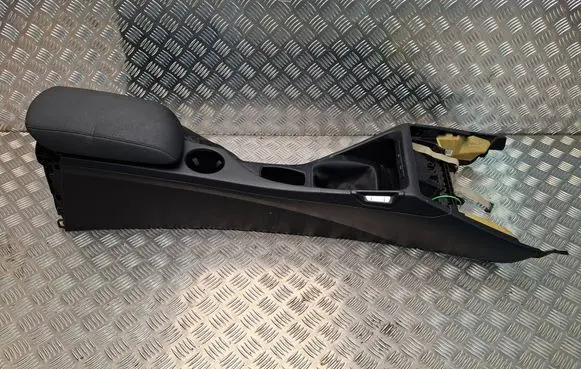 BMW X1 E84 Armrest S26372682 105005733