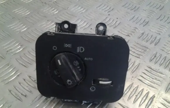 Land Rover Range Rover Sport L320 Light switch YUD501480PVJ