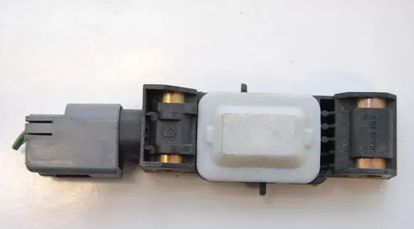 Jeep Grand Cherokee (WK) Airbag deployment crash/impact sensor 04671779AC