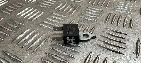 Nissan Qashqai Other relay 027315