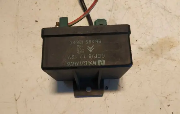Citroen C5 Glow plug pre-heat relay 9639912580