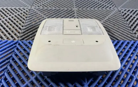 Toyota Auris E180 Front seat light 8126002590