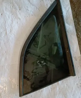 Chrysler Pacifica Rear side window AS3