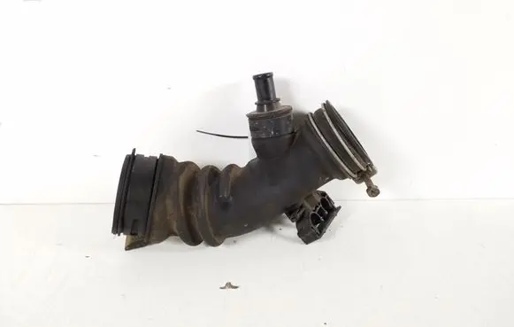 Toyota Urban Cruiser (XP110) Air intake duct part 17882-33010