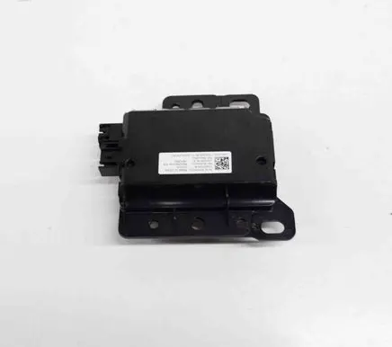 Tesla Model 3 USB control unit 109329500A