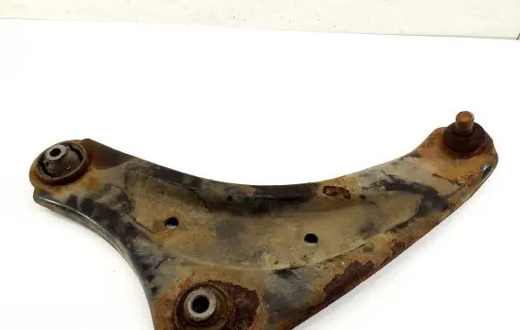 Nissan Leaf I (ZE0) Front lower control arm/wishbone