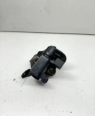BMW 5 E39 Turbo solenoid valve 70057903 19T224 7796634
