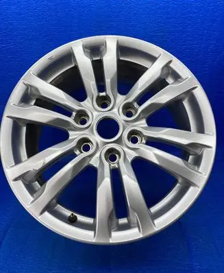 Mitsubishi Pajero R18 alloy rim 