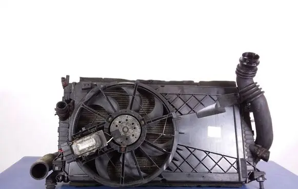 Ford Focus Coolant radiator 