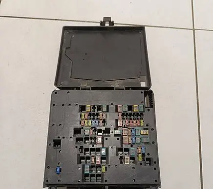 Ford Fiesta Fuse module CDYB7 9740500756 H1BT14D068BG
