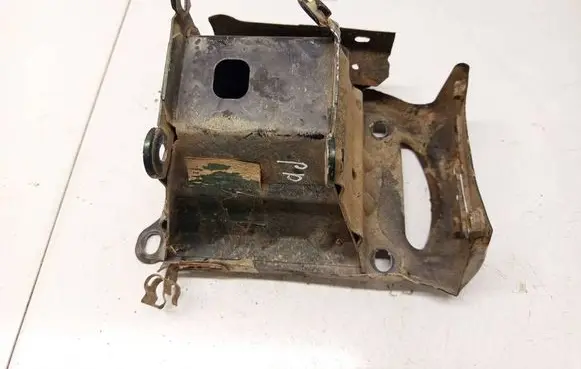 Jaguar X-Type Front bumper mounting bracket 