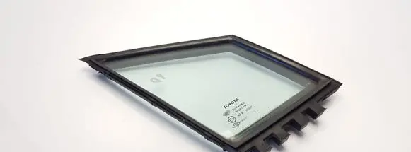 Toyota Corolla Verso AR10 Front triangle window/glass 682150F010