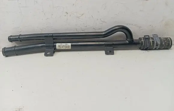 Porsche Cayenne (92A) Engine coolant pipe/hose 7P6121070