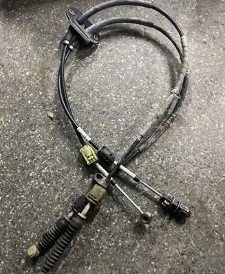 Mazda 3 II Gear shift cable linkage 200905050519