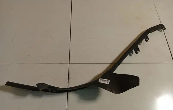 Skoda Octavia Mk2 (1Z) Rear sill trim cover 1Z9867768
