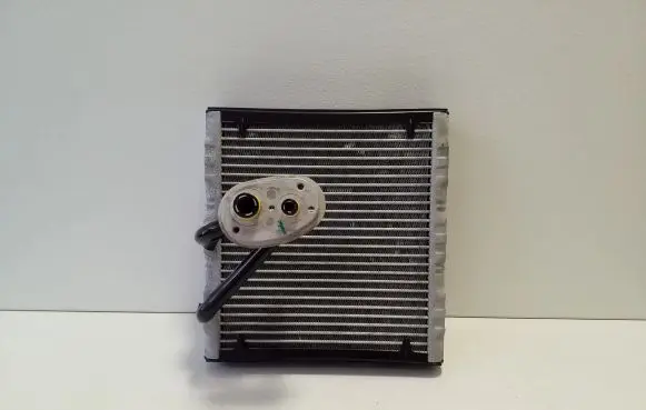 Air conditioning (A/C) radiator (interior)