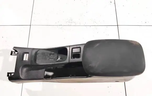 Nissan Primera Armrest 96911av902 0202130582