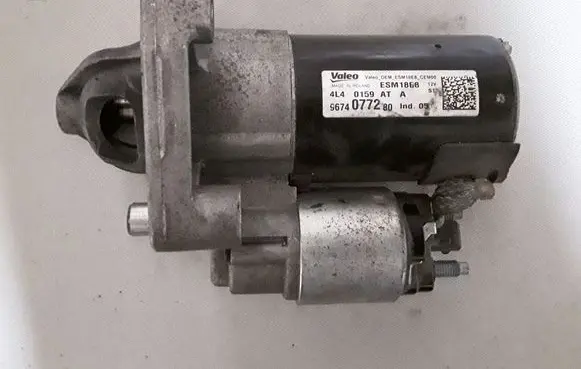 Peugeot 2008 I Starter motor 9674077280