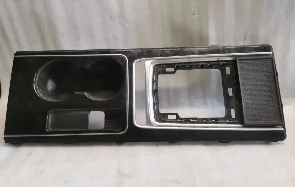 Jaguar XE Center console GX73044E04D