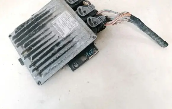 Renault Megane II Engine control unit/module 8200259832 8200326910