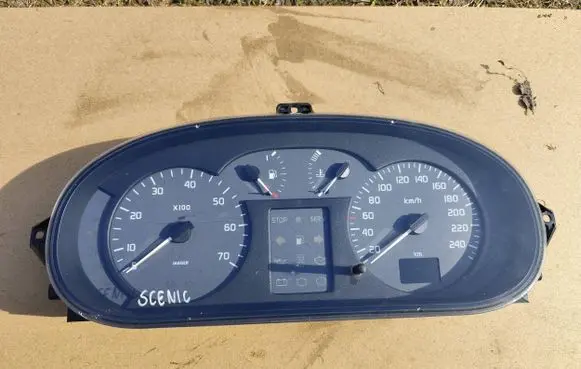 Renault Scenic I Speedometer (instrument cluster) 8200071811 170000km 501020250000