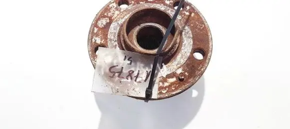 Volkswagen Touran I Front wheel hub
