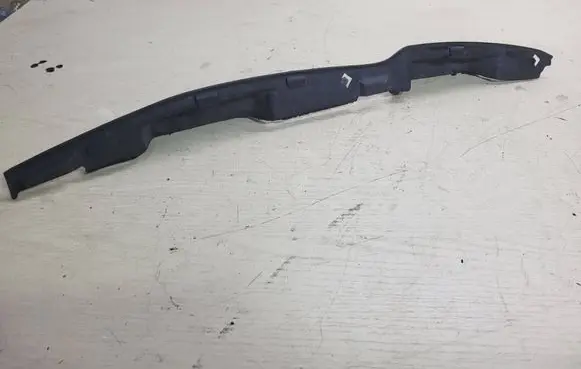 Mercedes-Benz ML W163 Fender end trim A1638800224