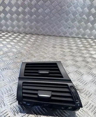 BMW X5 E70 Dashboard side air vent grill/cover trim 9227767