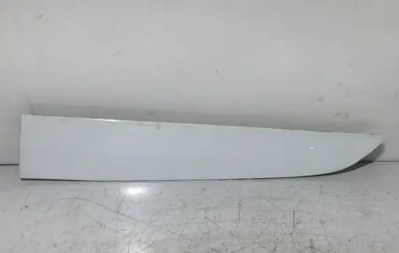 Ford Courier Front door trim (molding) ET7629397C