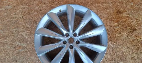 Tesla Model X R22 alloy rim 102724600F KKKK082