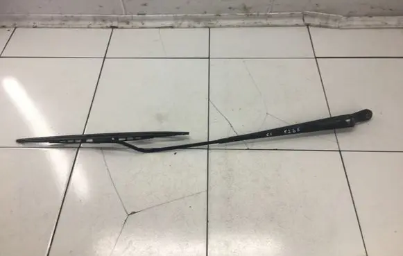 Citroen C5 Windshield/front glass wiper blade 071956 8345