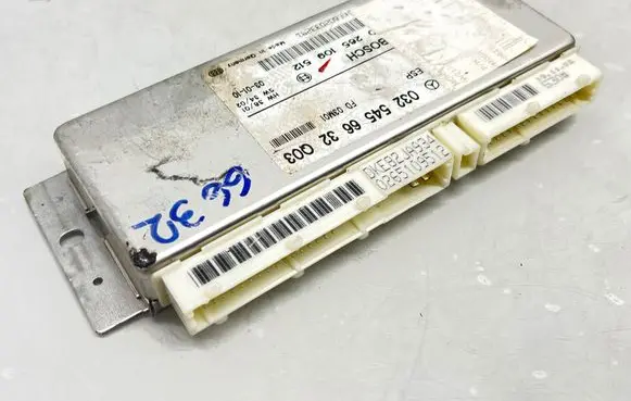 Mercedes-Benz E W211 ESP (stability system) control unit 0325456632 DKE802033291 0265109512