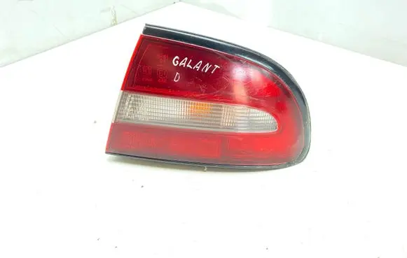 Mitsubishi Galant Rear/tail lights 0431593R